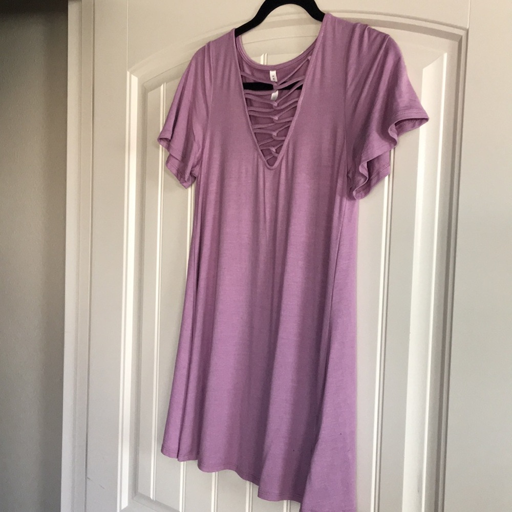 Flutter sleeve cross cross neck top